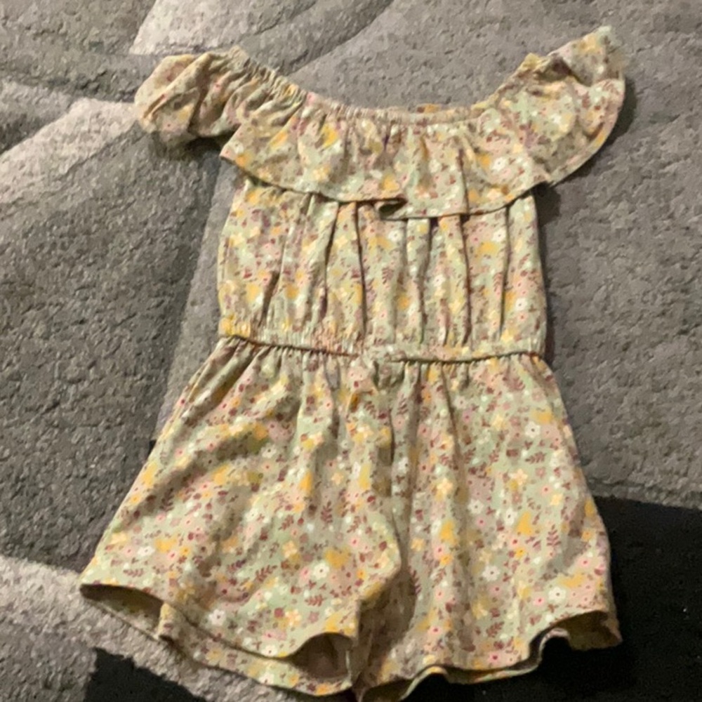 A short-dress